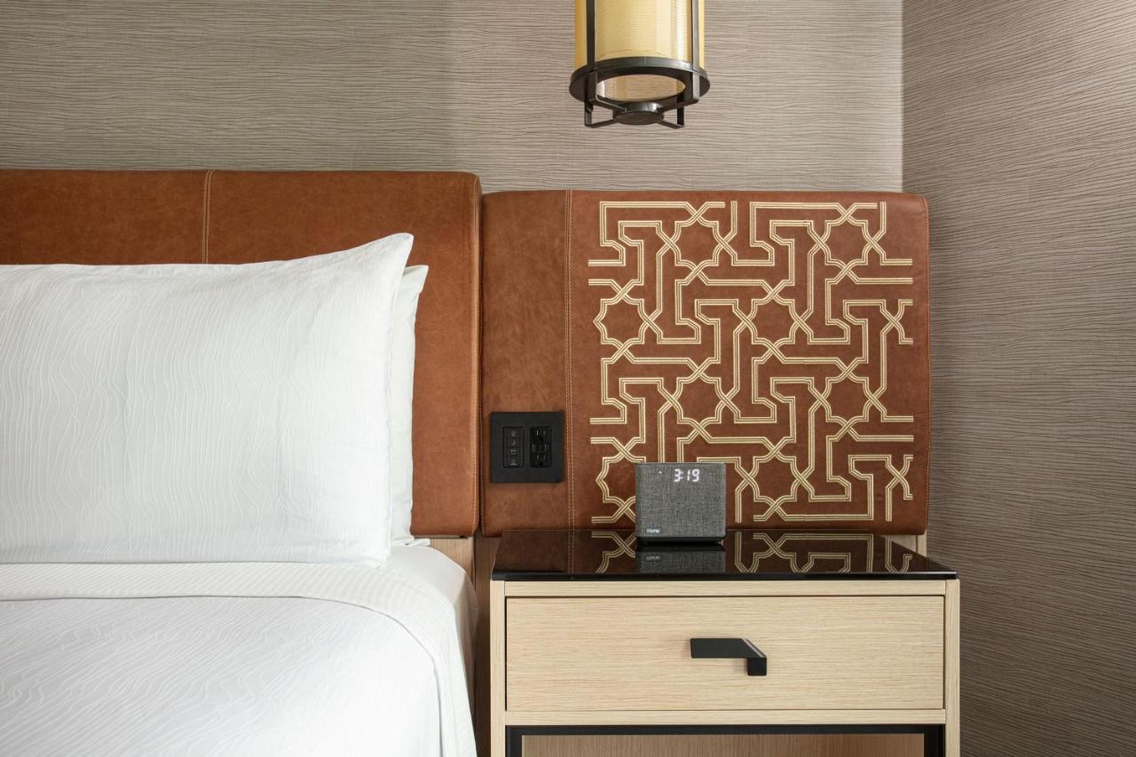 Contemporary Classic Room with Two Queen Beds and Oceanfront